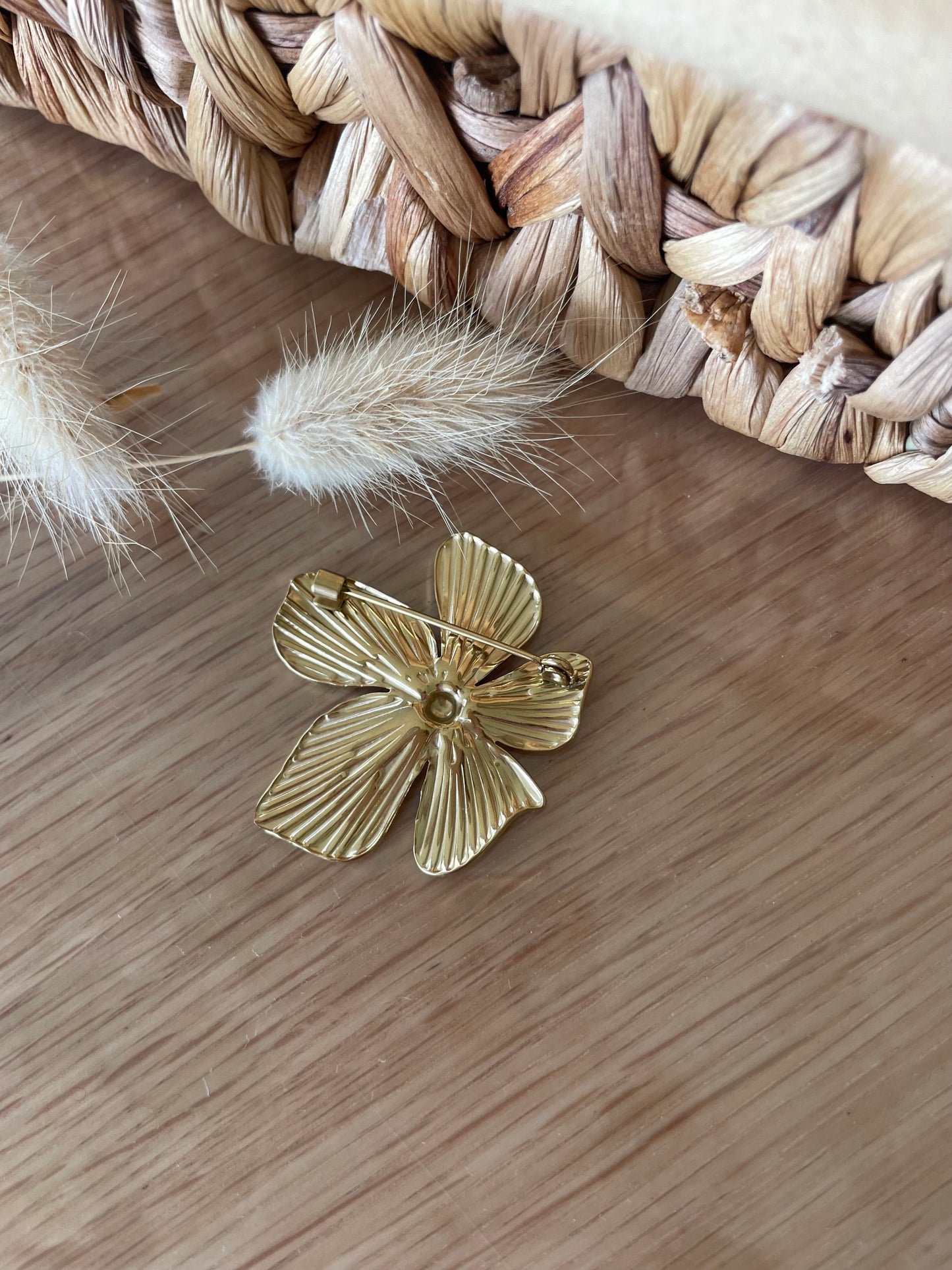 Broche modèle fleur acier inoxydable